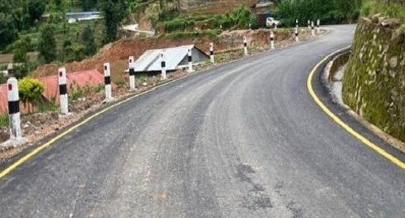 २१ किलोमिटर सडक कालोपत्रे