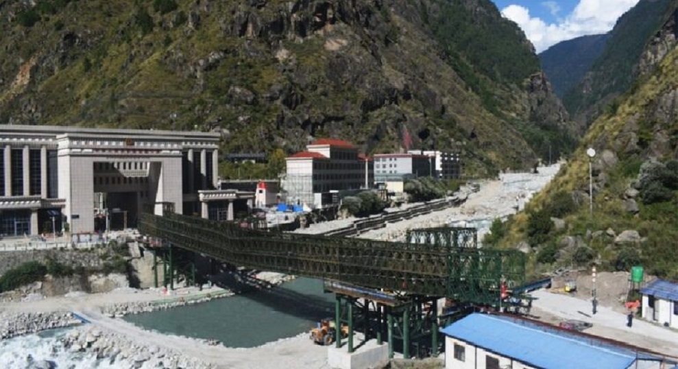 रसुवागढी नाका चार महिनादेखि ठप्प