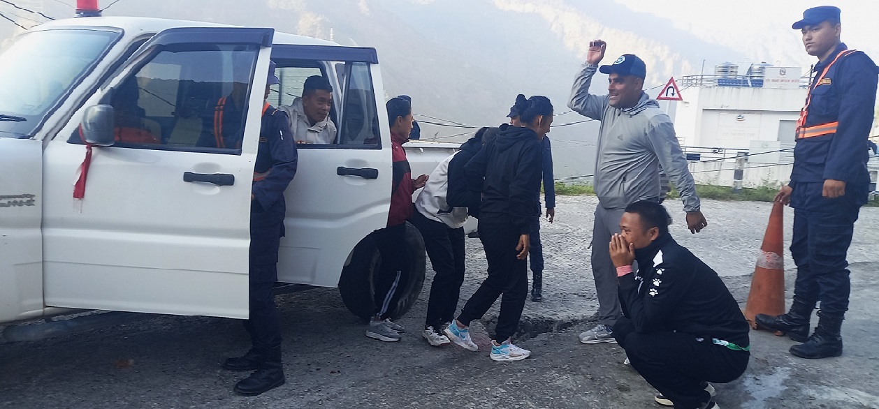 सडक दुर्घटनासम्बन्धी नक्कल अभ्यास प्रदर्शन