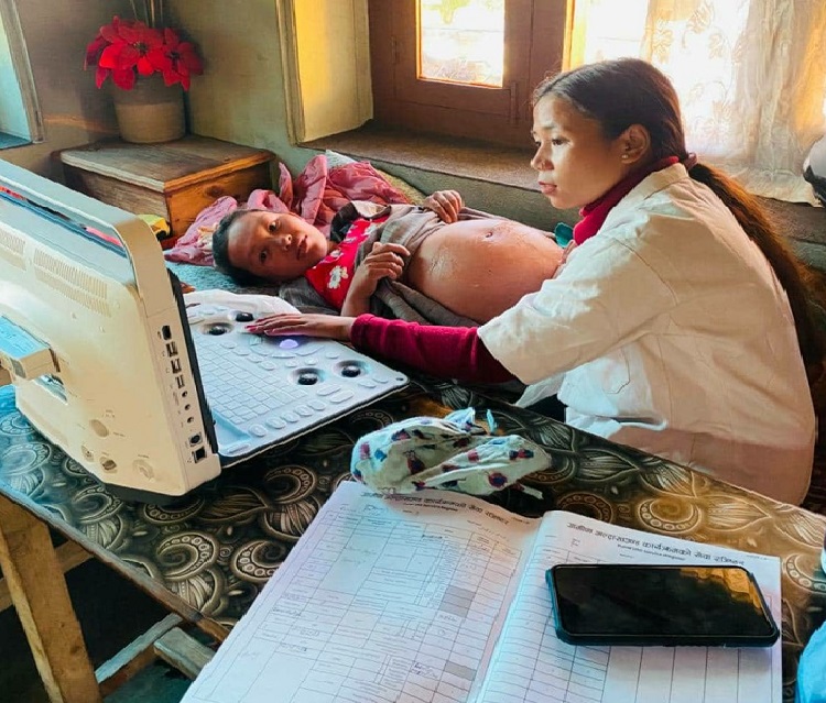 निःशुल्क घुम्ती ग्रामीण भिडियो एक्सरे सेवाबाट