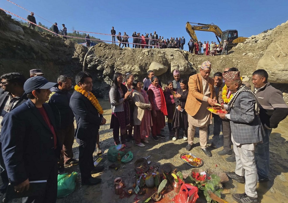 एकैदिन दुई पुल शिलान्यास र उद्घाटन