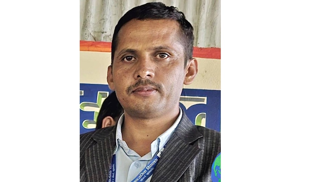 विद्यालयमा खेलमैदान र छात्रावासको अभाव भोगिरहेका छौँ 