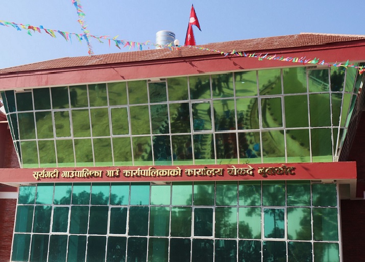 नयाँ प्रशासकीय भवनबाट सूर्यगढीको कार्यालय सञ्चालन