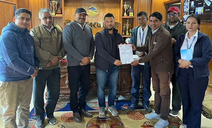 ‘विद्यार्थी दुर्घटना बिमा कार्यक्रम’ बाट विदुरका १२ विद्यार्थी लाभान्वित