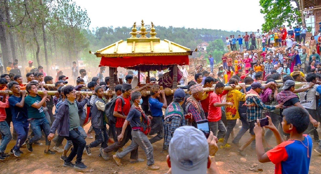 वर्षबन्धन जात्रा : पुस्तान्तरणको चुनौती