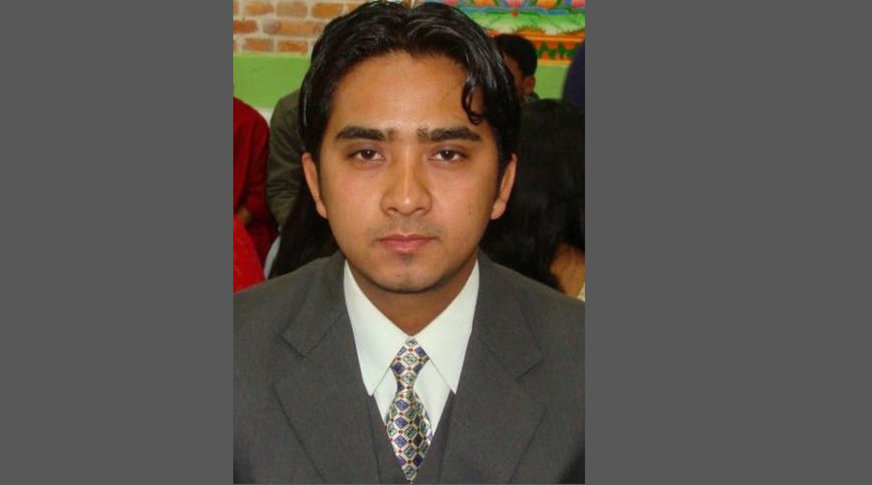 पेसा र राजनीतिलाई सँगसँगै लैजाने उपाय